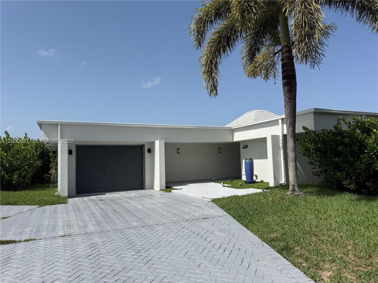 4708 Bayberry Ln, Tamarac FL 33319 photo 3