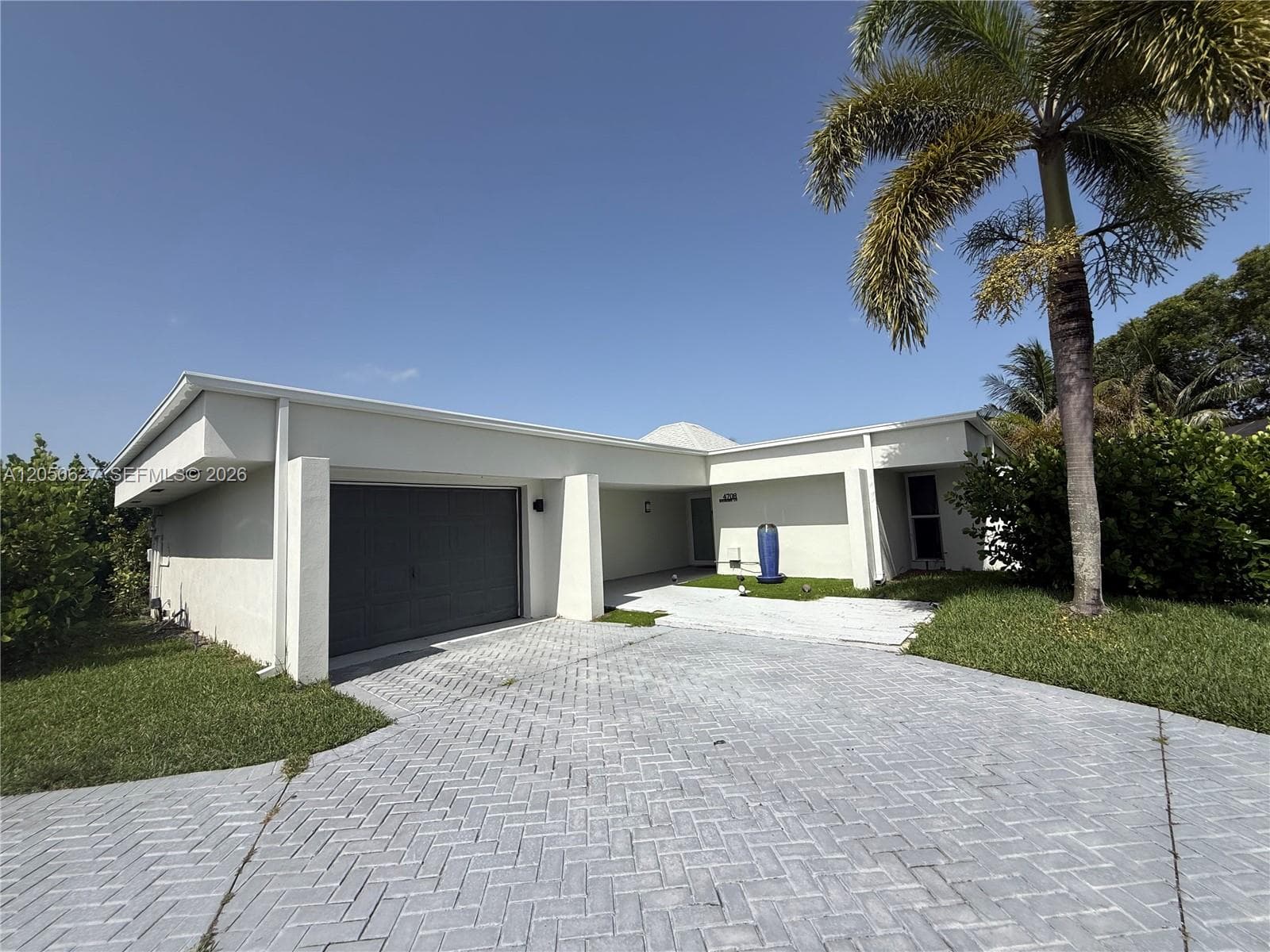 4708 Bayberry Ln, Tamarac FL 33319
