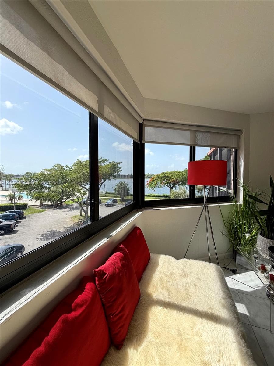 20850 San Simeon Way # 5, Miami FL 33179 photo 5