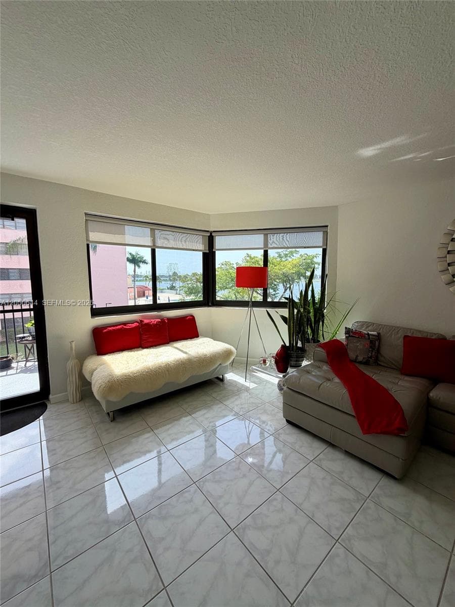 20850 San Simeon Way # 5, Miami FL 33179 photo 4
