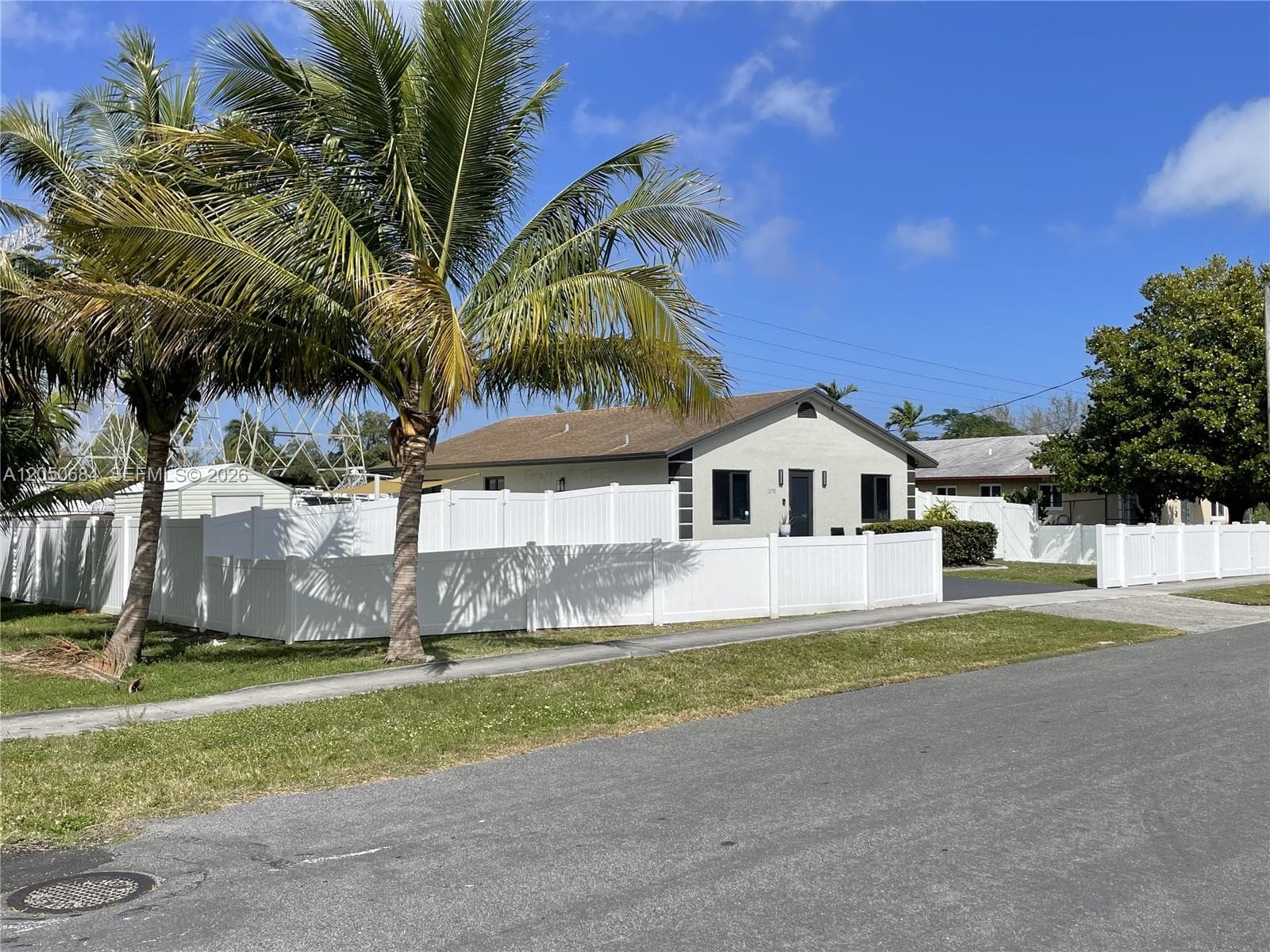 1370 NW 3rd St, Dania Beach FL 33004 photo 2
