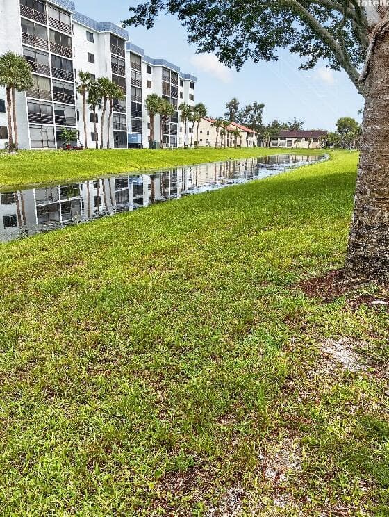 4820 Lucerne Lakes Boulevard W # 402, Lake Worth FL 33467 photo 2
