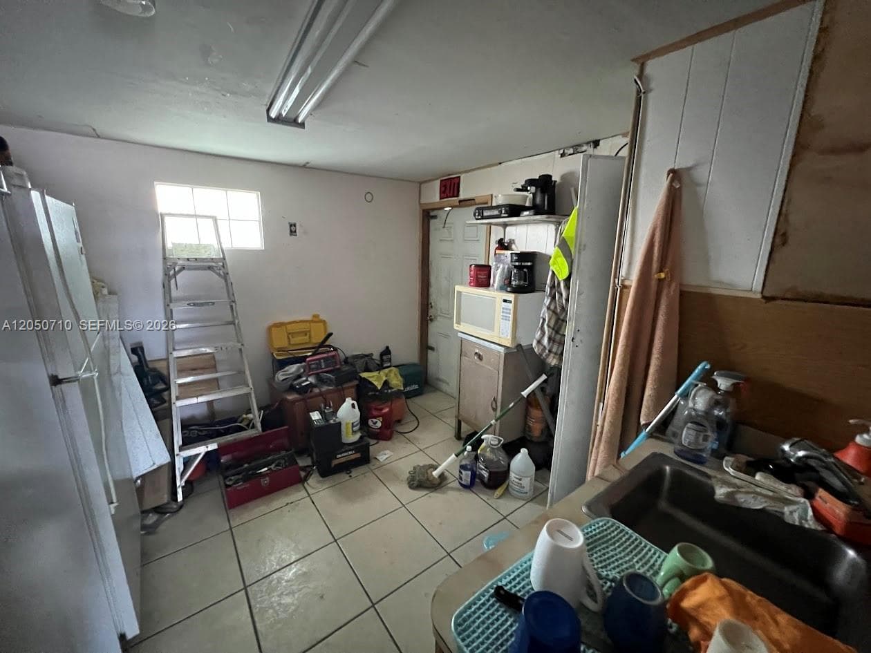 5720 W Hallandale Beach Blvd, West Park FL 33023 photo 4