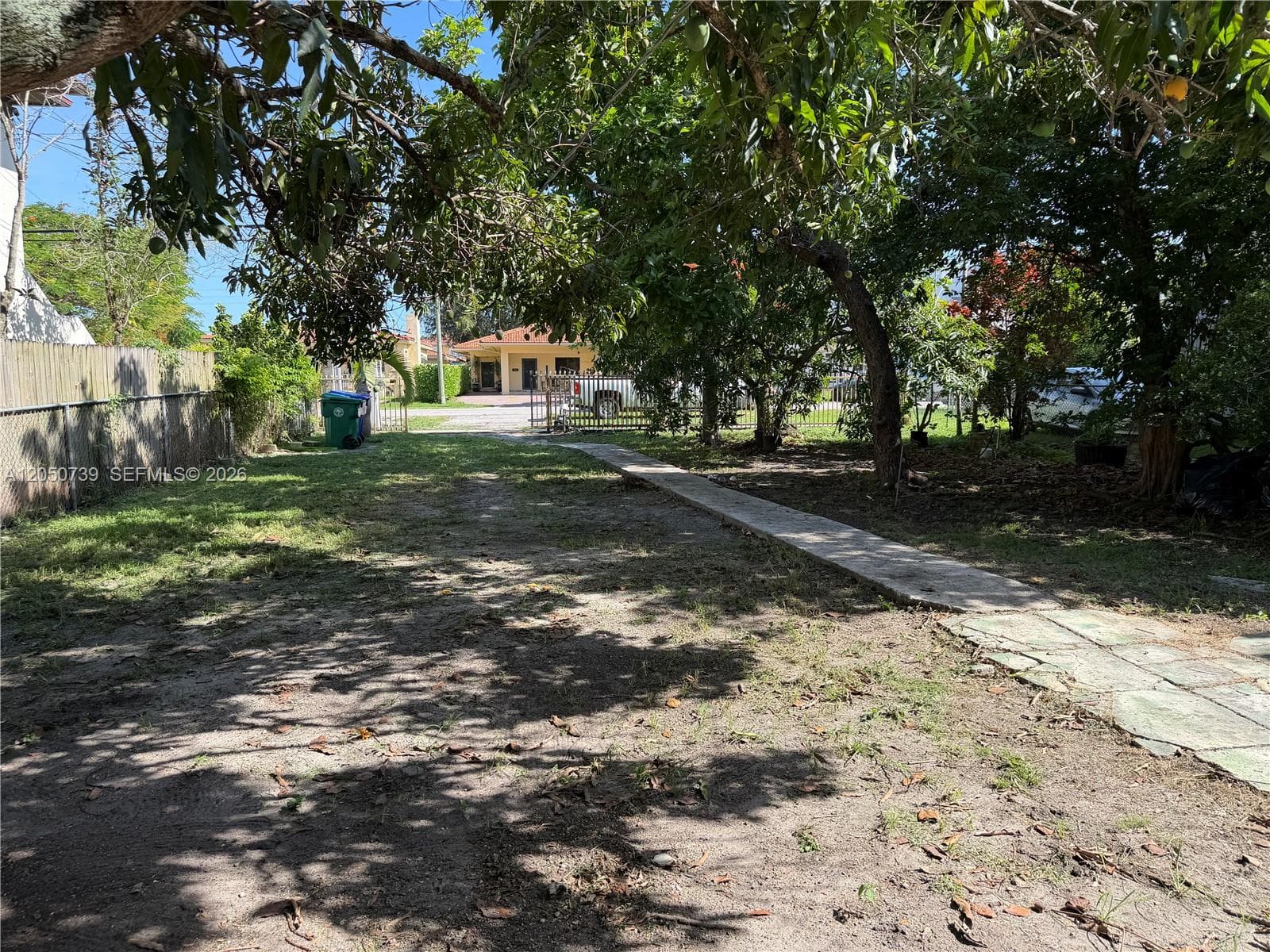 3555 SW 23rd St, Miami FL 33145 photo 2