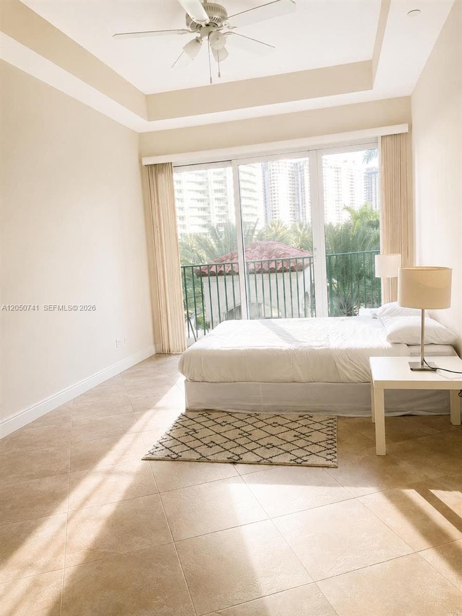 20000 E Country Club Dr # 405, Aventura FL 33180 photo 5