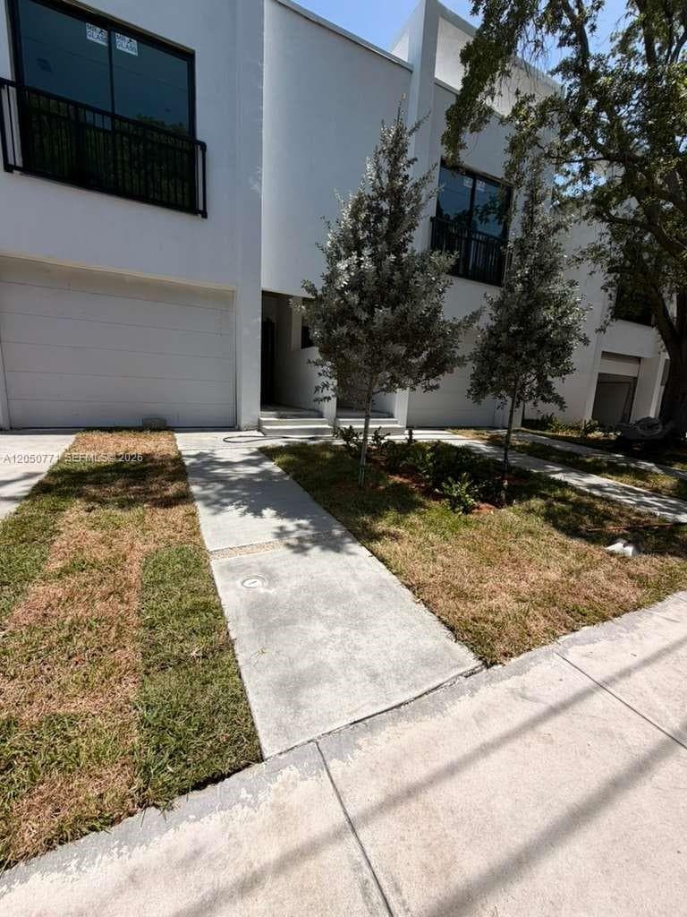 138 NW 33rd St, Miami FL 33127 photo 2