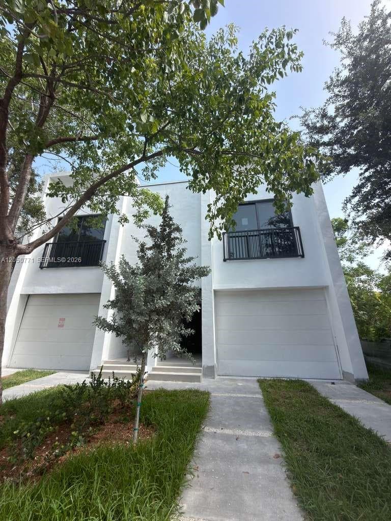 138 NW 33rd St, Miami FL 33127
