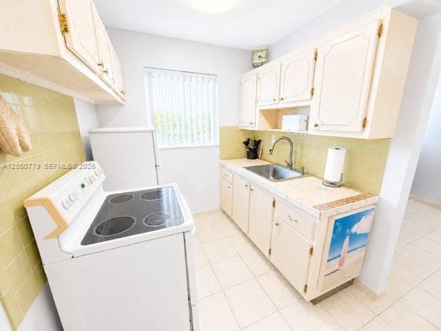 2145 Pierce St # 416, Hollywood FL 33020