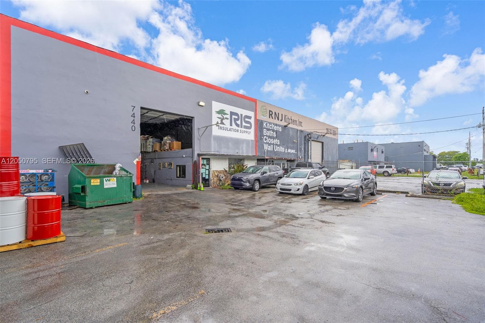 7440 NW 66th St, Miami FL 33166 photo 2