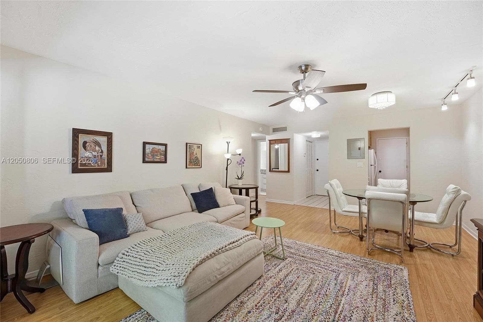 1205 Mariposa Ave # 403, Coral Gables FL 33146 photo 2
