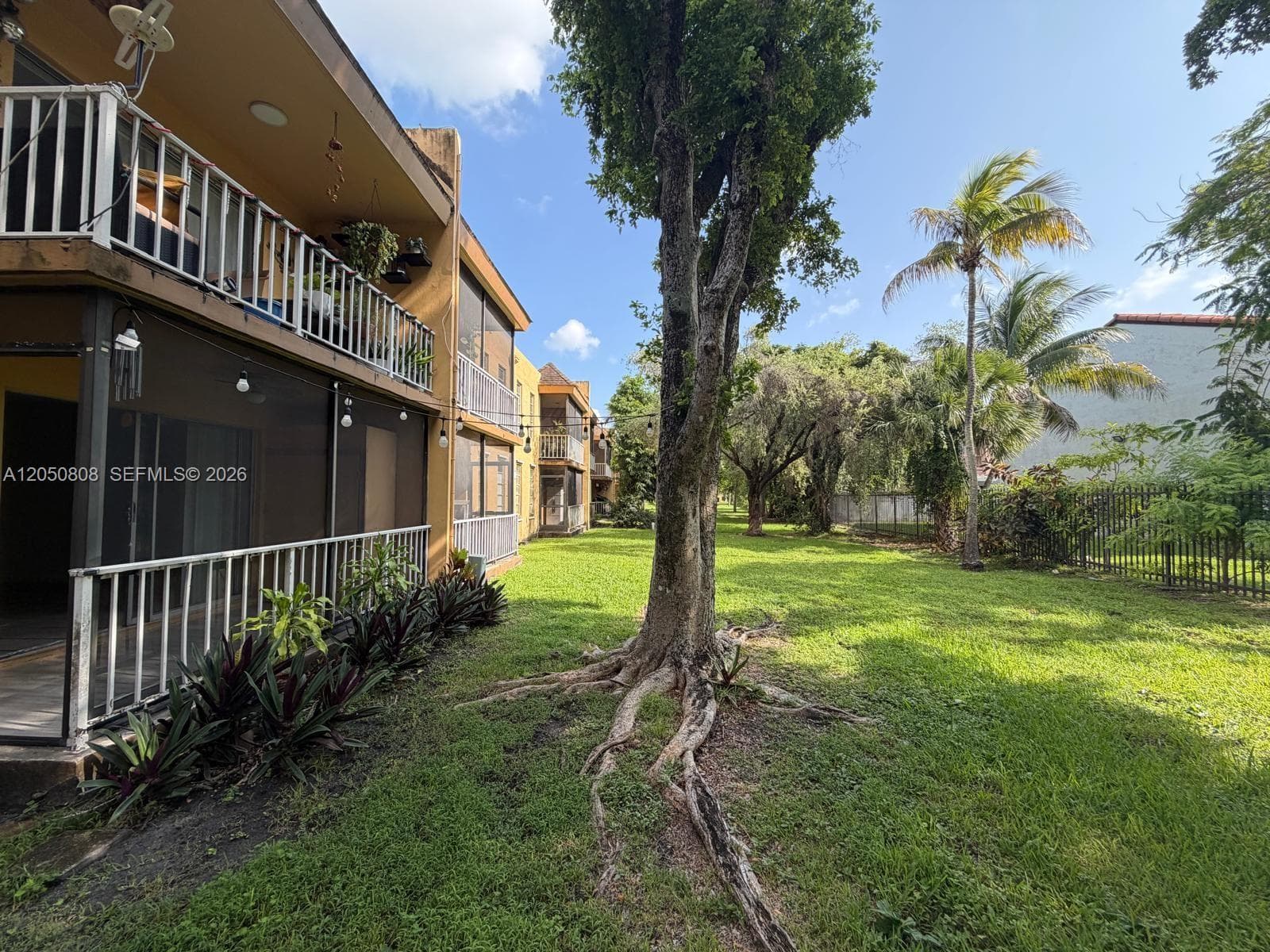 13700 SW 62nd St # 143, Miami, FL 33183