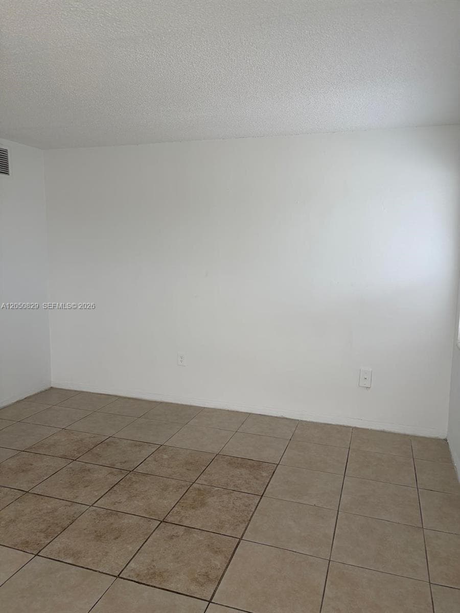 101 NW 29th ave # 10, Fort Lauderdale FL 33311 photo 4