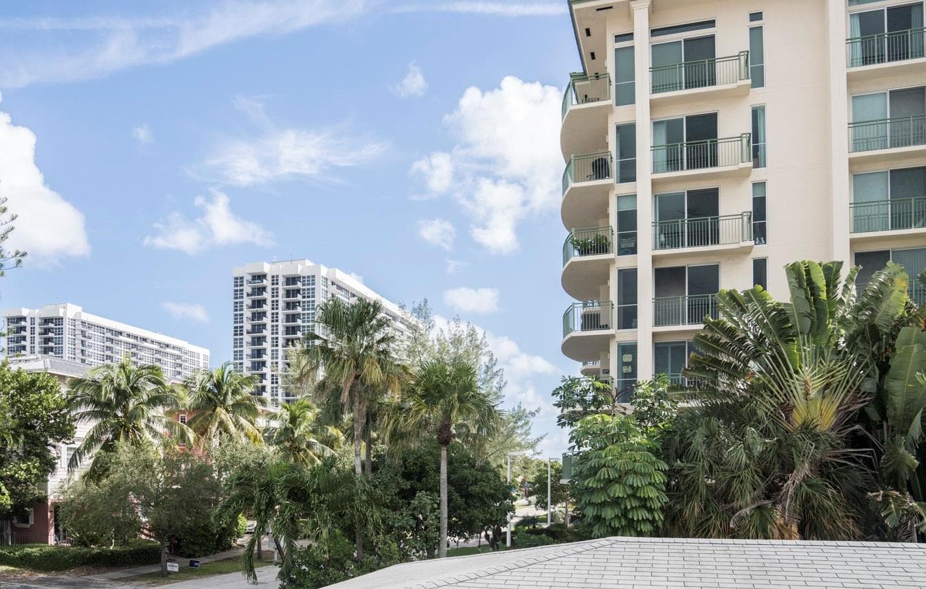 424 N Riverside Drive, Pompano Beach, FL 33062 photo 2
