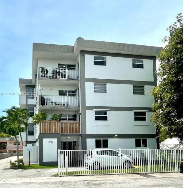 1736 SW 19th St # 404, Miami FL 33145
