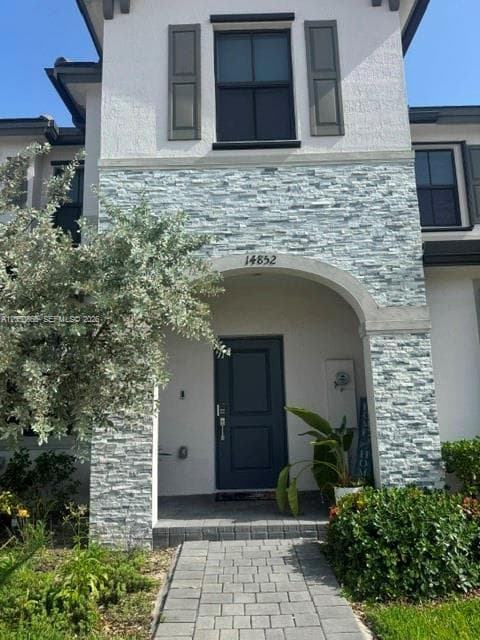 14852 SW 183rd Ter, Miami FL 33187 photo 2