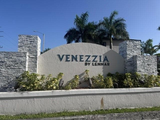 14852 SW 183rd Ter, Miami FL 33187