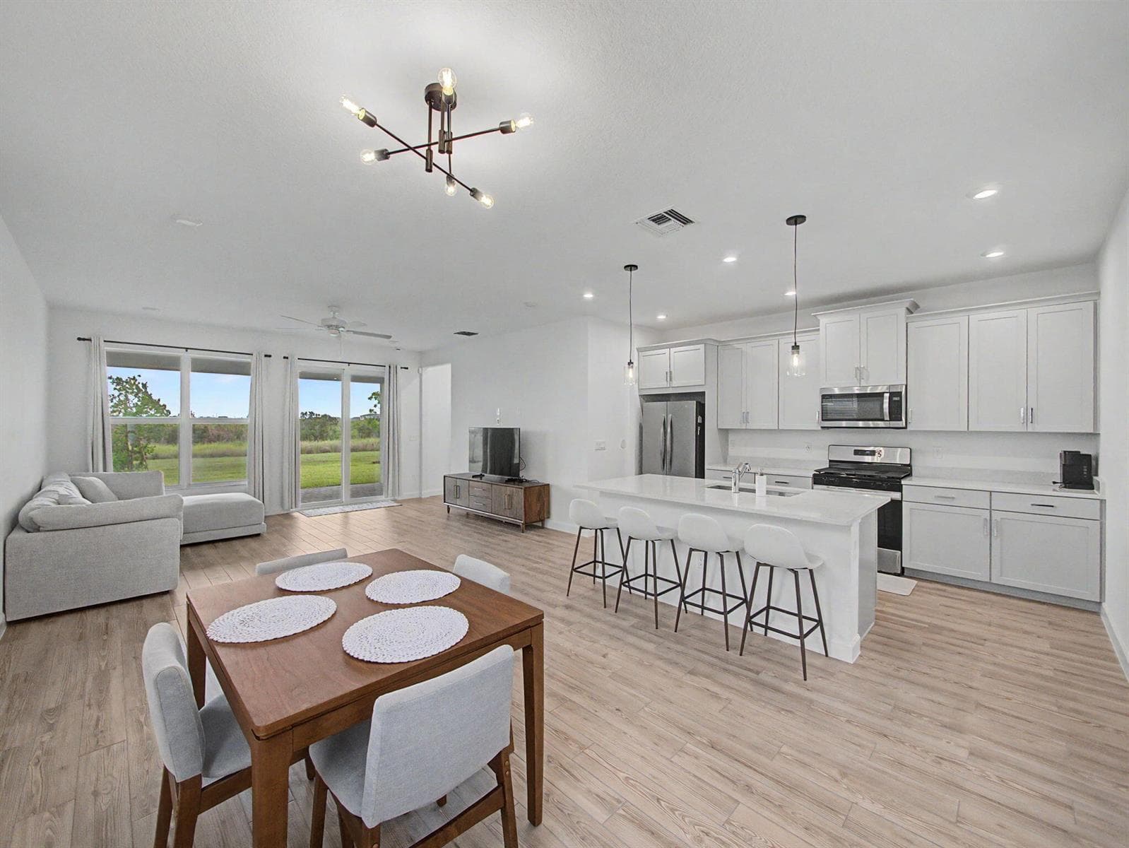 9140 SW Remy Lane, Port St. Lucie FL 34987 photo 2