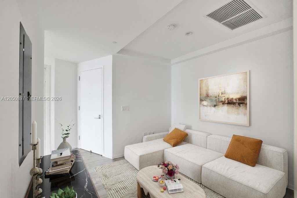 801 S Miami Ave # 3903, Miami FL 33130 photo 3