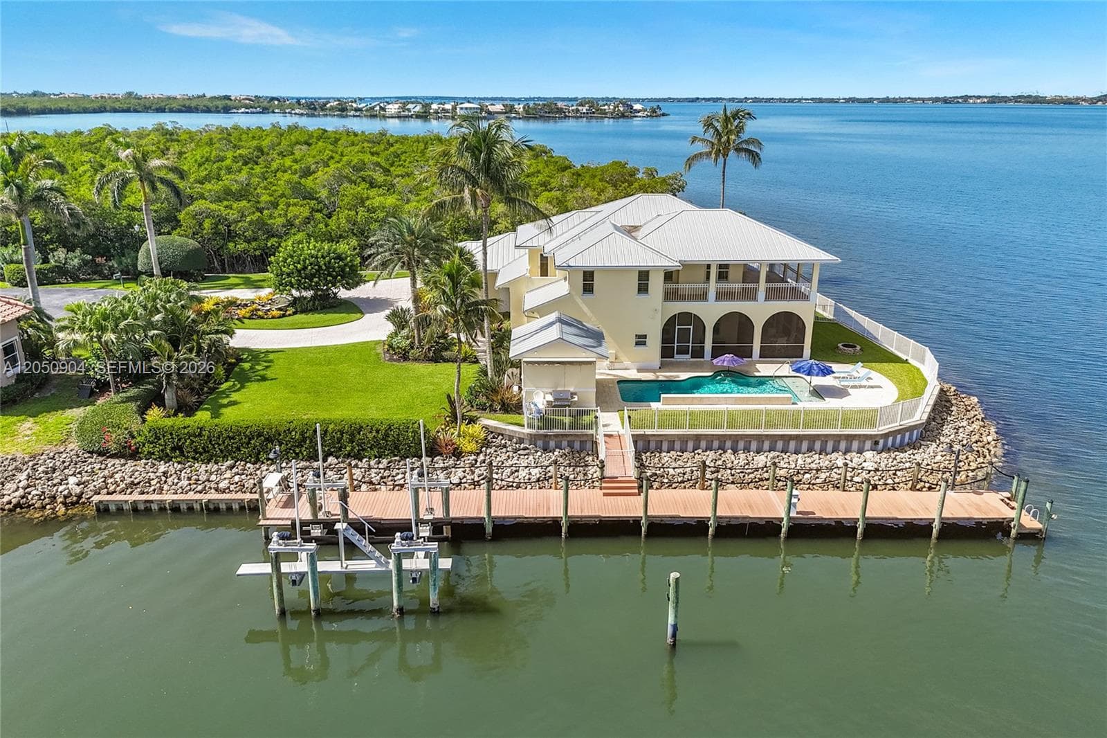 4105 NE Rigels Cove Way, Hutchinson Island FL 34957 photo 4