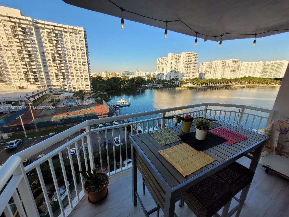 18081 Biscayne Blvd # 602, Aventura FL 33160 photo 3