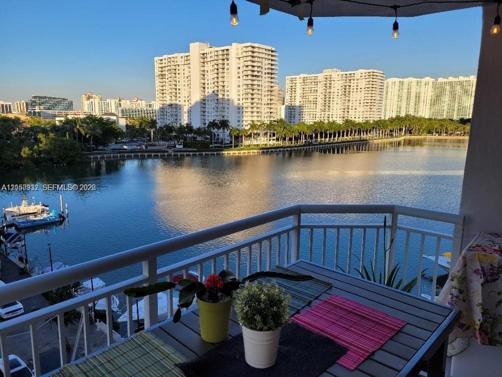 18081 Biscayne Blvd # 602, Aventura FL 33160 photo 5