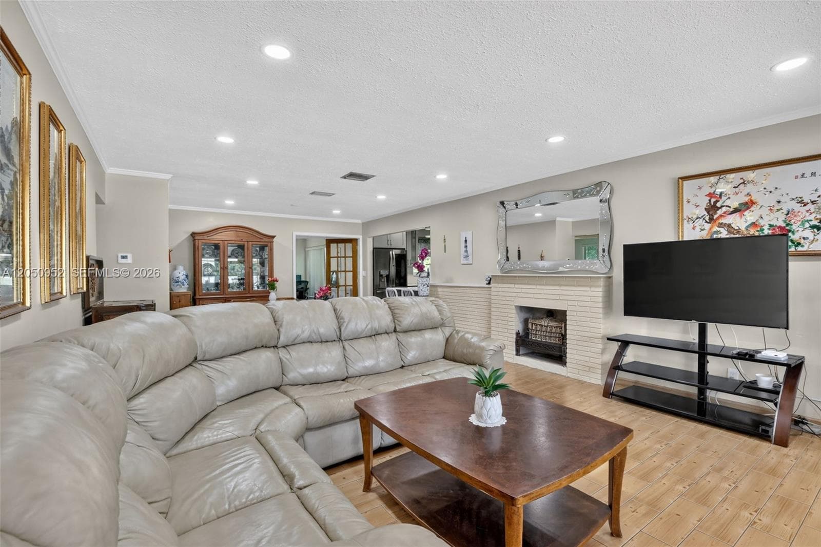 206 N 32nd Ave, Hollywood FL 33021 photo 3