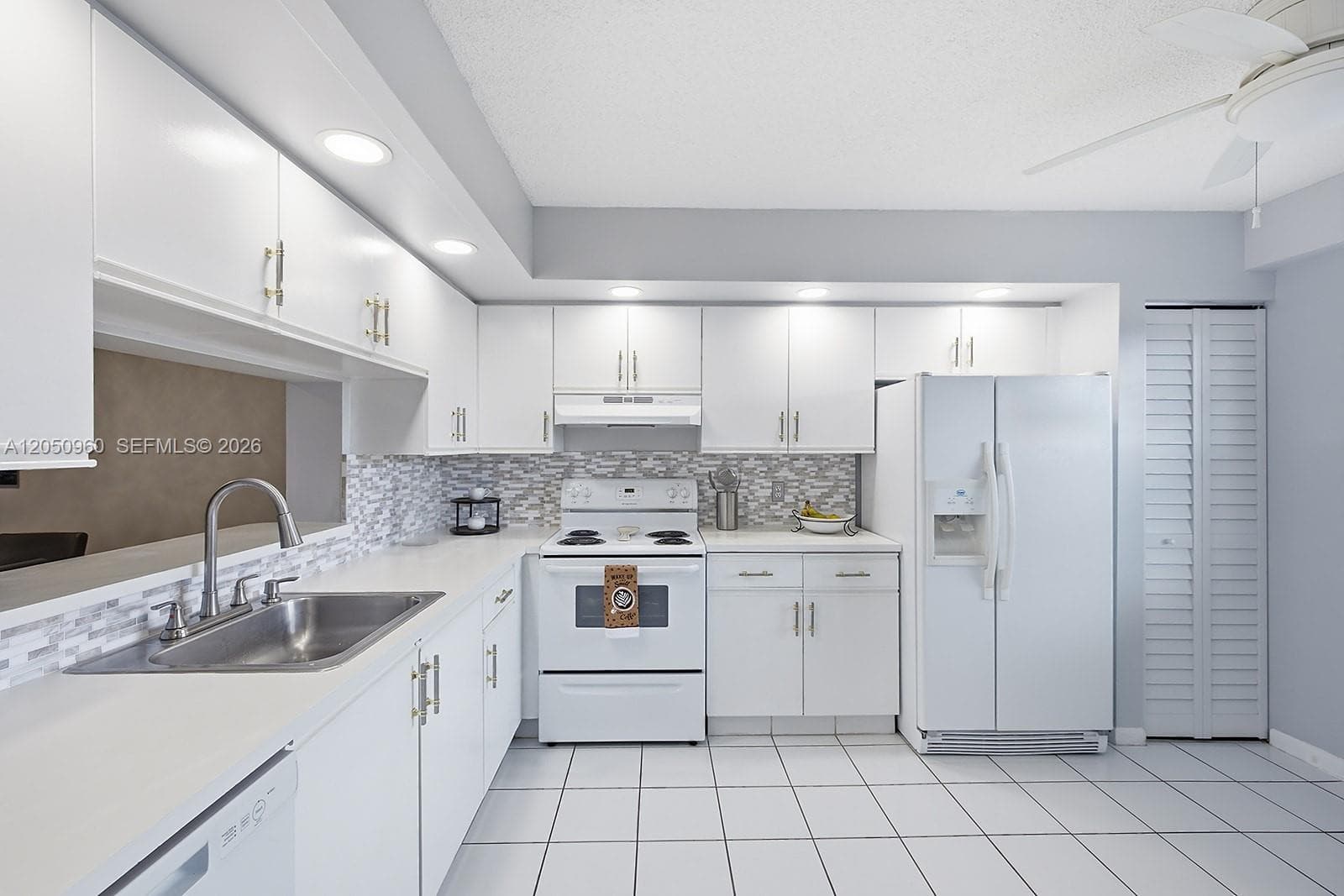 1300 SW 125th Ave # 406K, Pembroke Pines FL 33027 photo 4