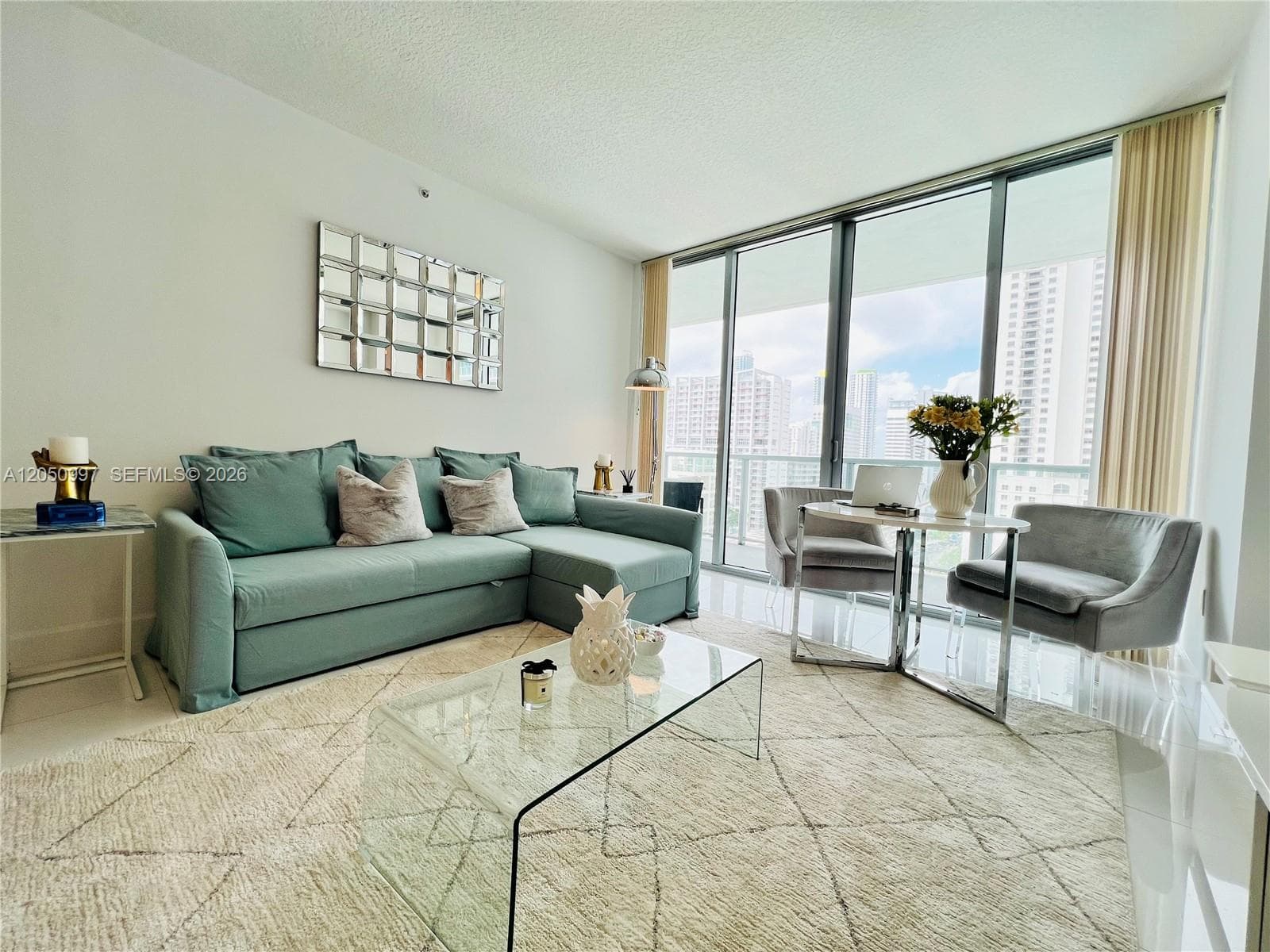 79 SW 12th St # 1510-S, Miami FL 33130 photo 2