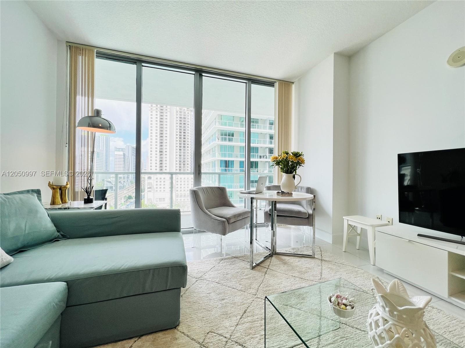 79 SW 12th St # 1510-S, Miami FL 33130 photo 4