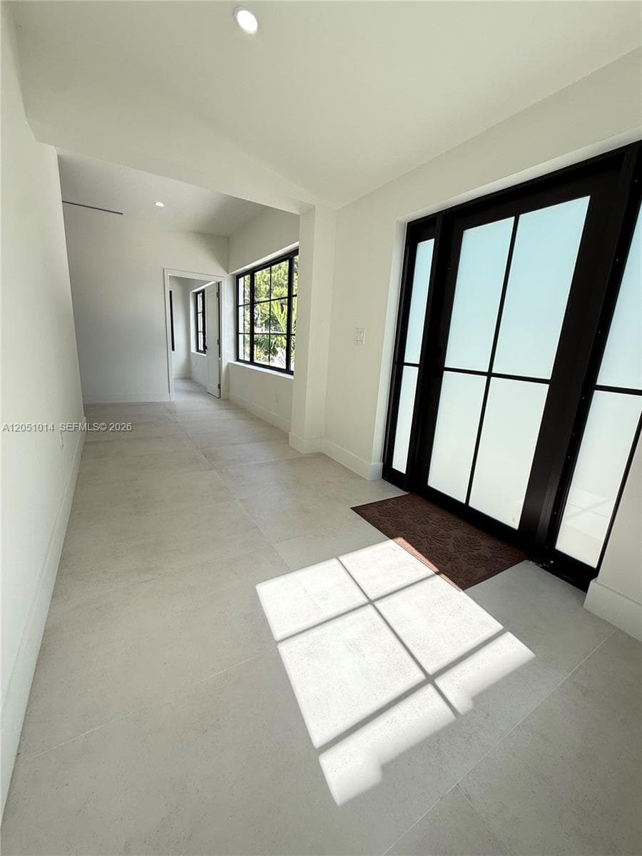 1760 SW 16th Ter, Miami FL 33145 photo 4