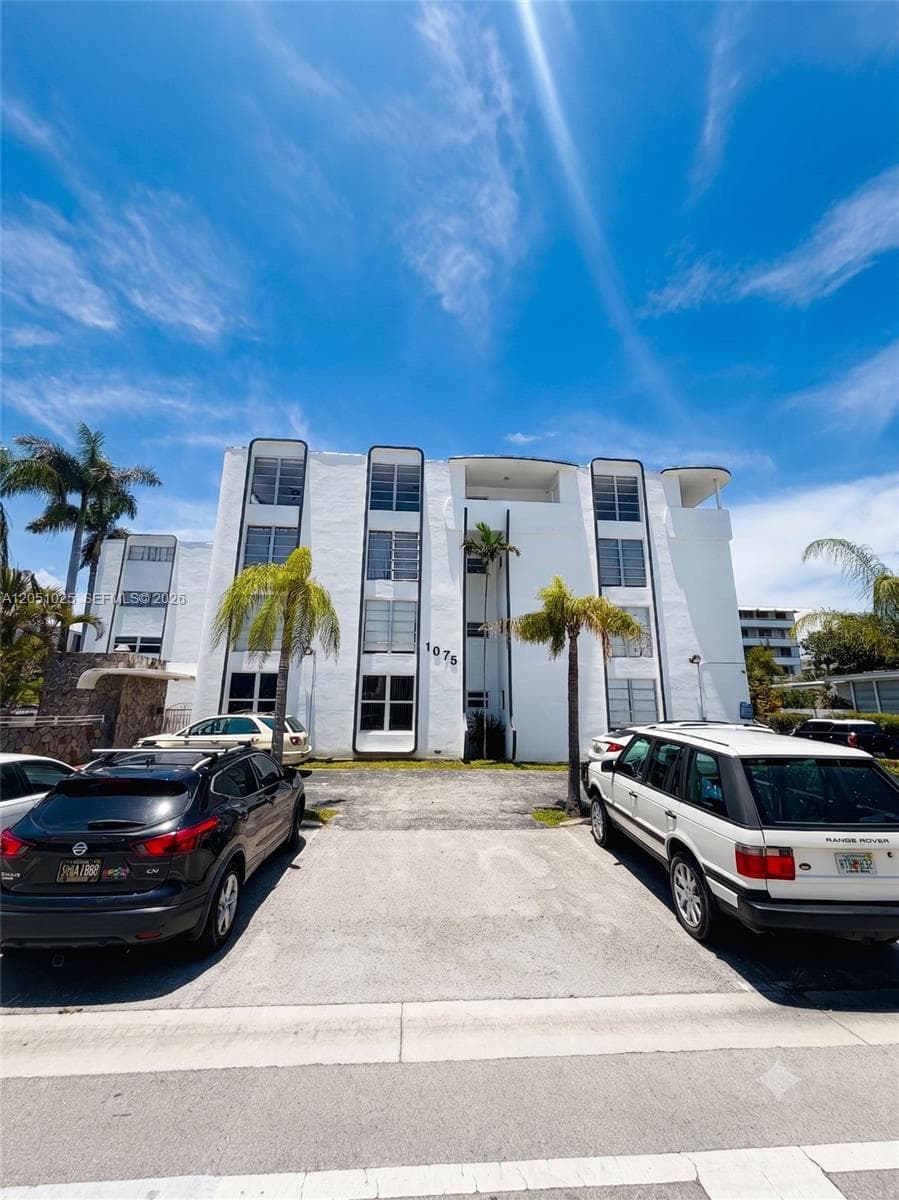 1075 93rd St # 401, Bay Harbor Islands FL 33154