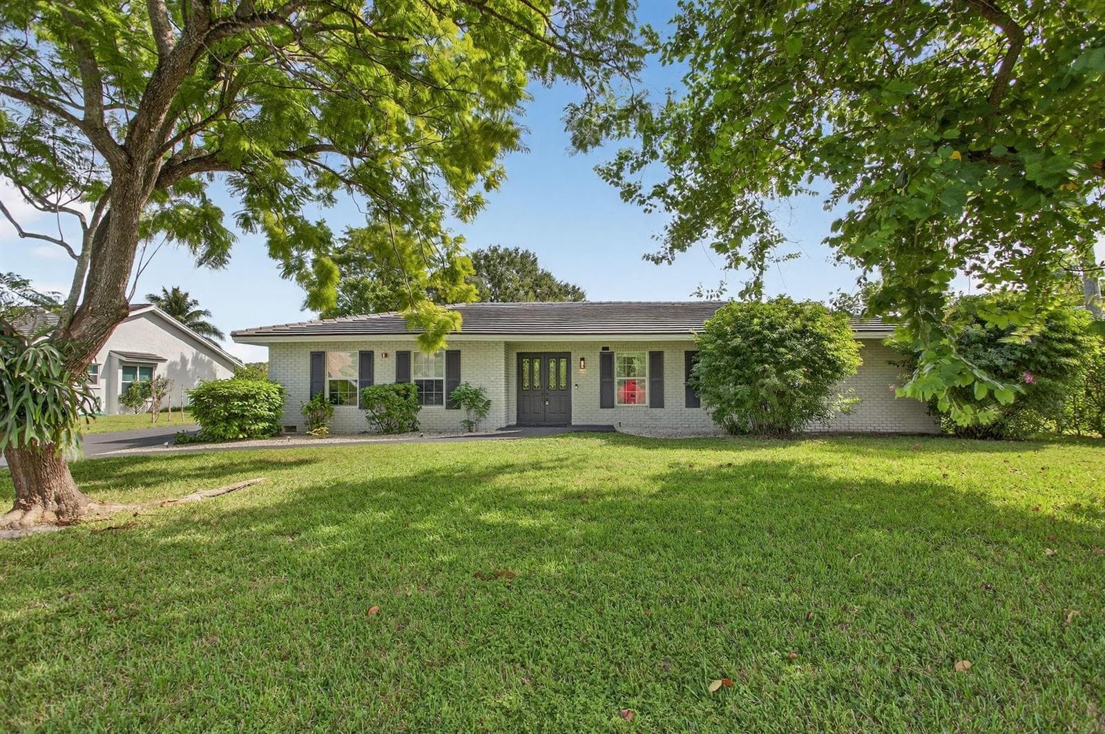 2421 NW 114th Avenue, Coral Springs FL 33065 photo 5