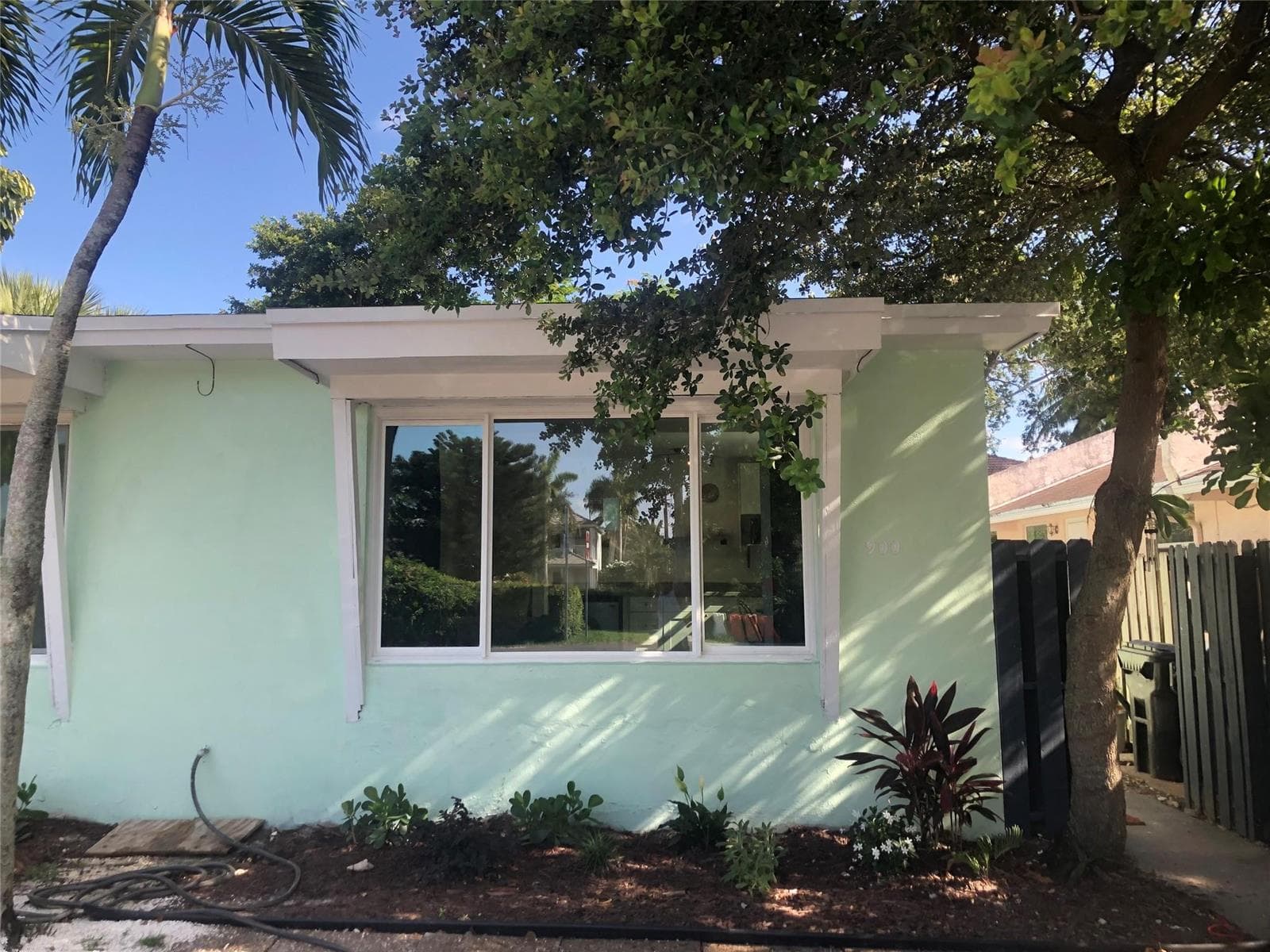 900 SE 12th Street, Fort Lauderdale FL 33316