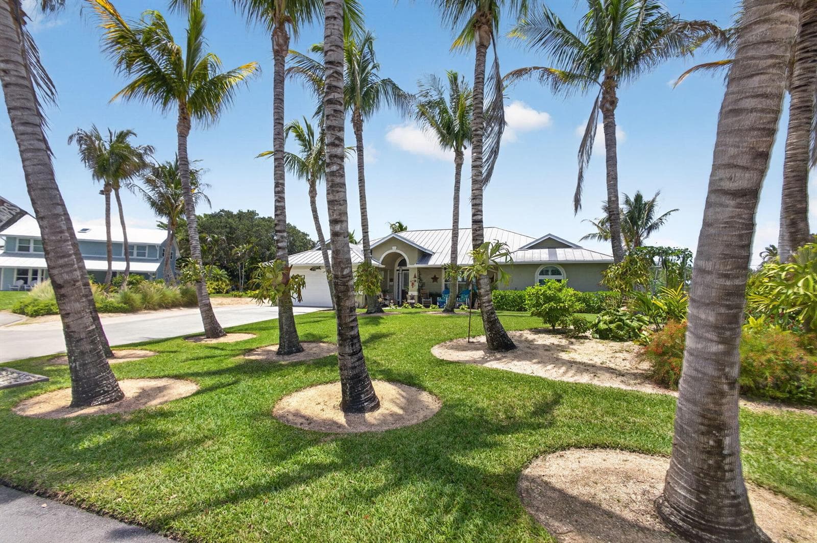 8081 SE Shiloh Terrace, Hobe Sound FL 33455 photo 2