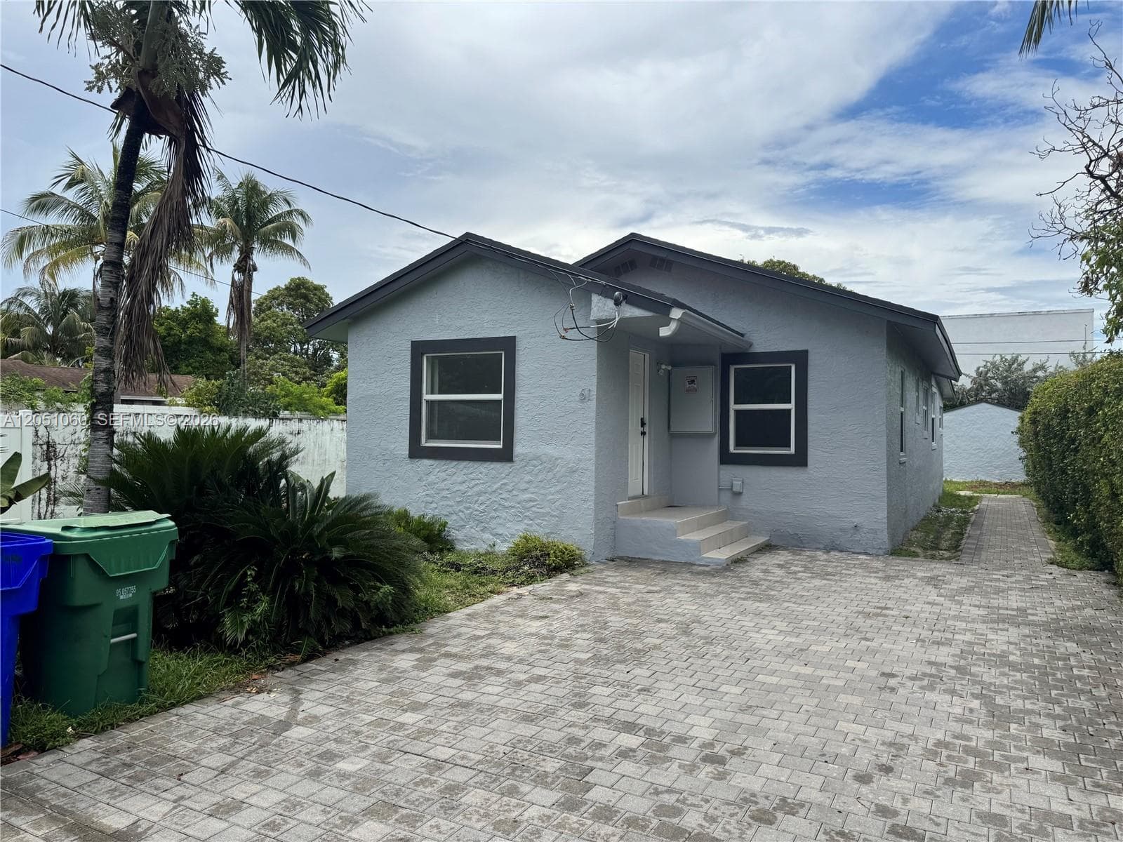 61 NW 53rd St, Miami FL 33127