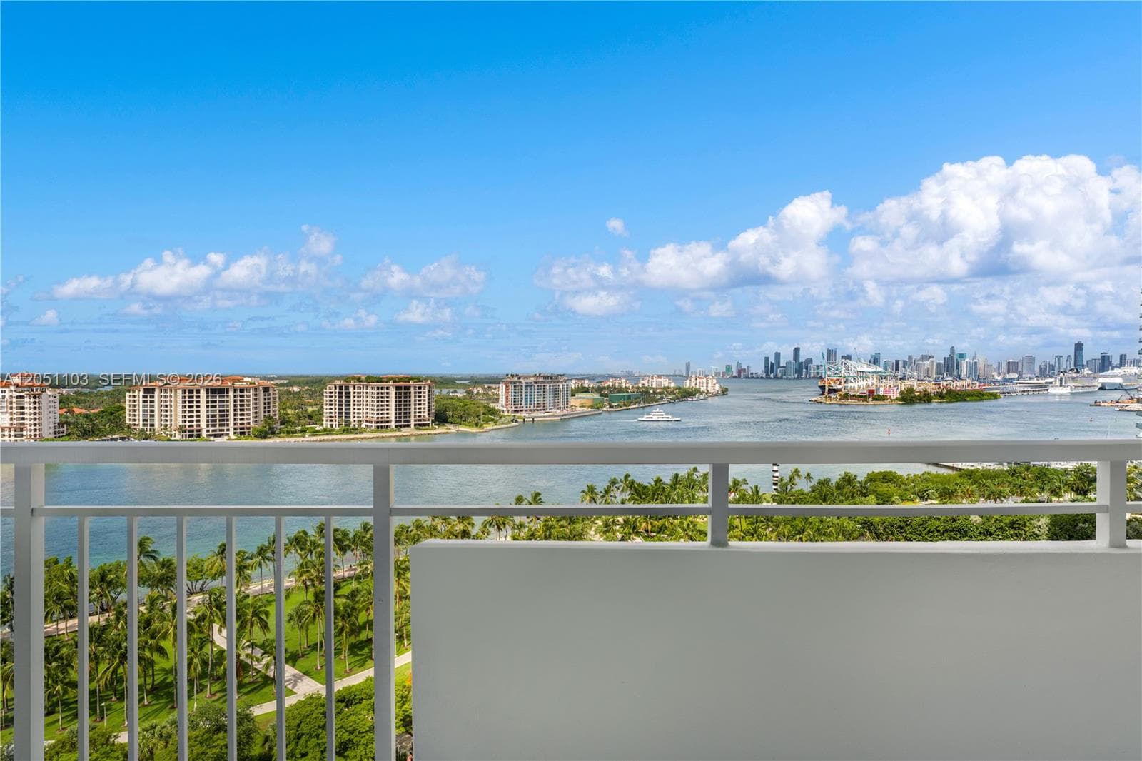 400 S Pointe Dr # 1805, Miami Beach FL 33139 photo 2