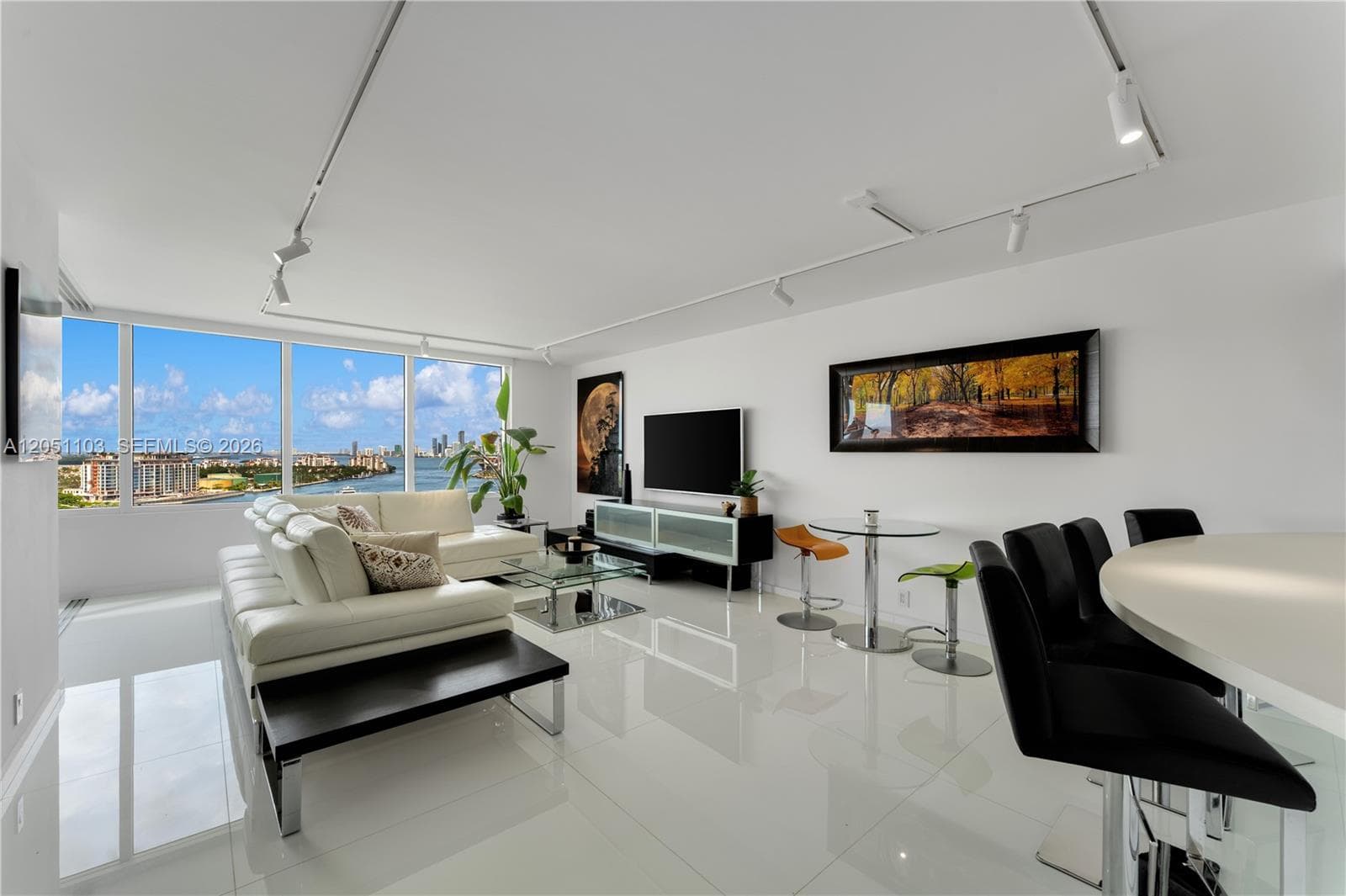 400 S Pointe Dr # 1805, Miami Beach FL 33139 photo 5