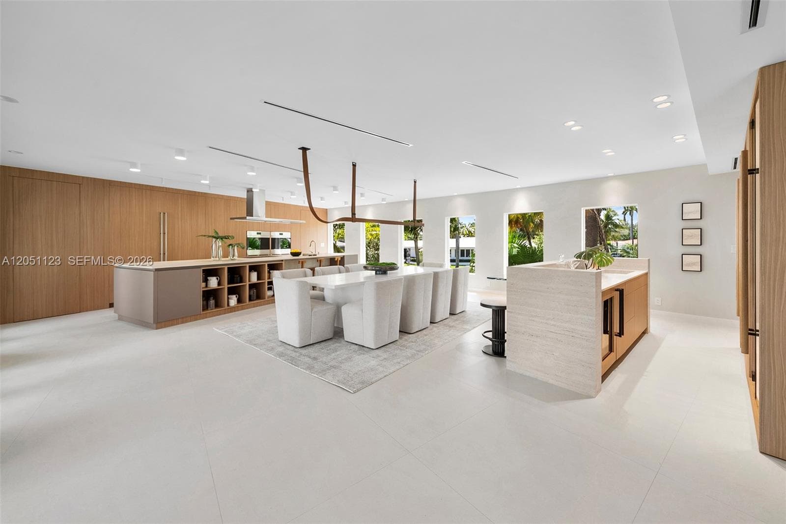900 N Northlake Dr, Hollywood FL 33019 photo 5