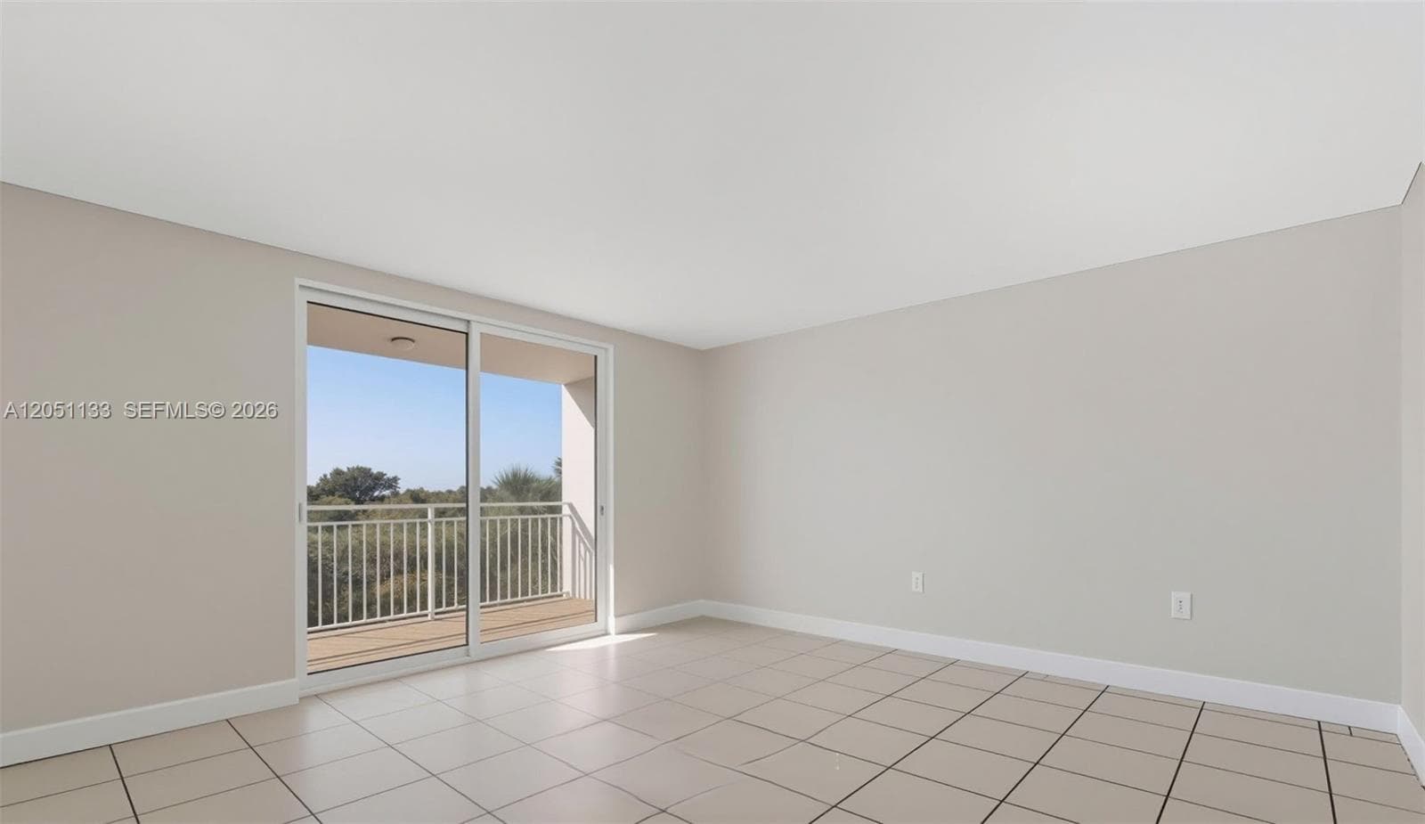 6940 Miami Gardens Dr # 531, Hialeah FL 33015 photo 4