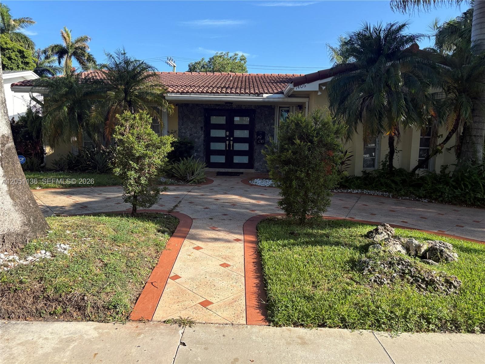 1406 Coolidge St, Hollywood FL 33020 photo 2