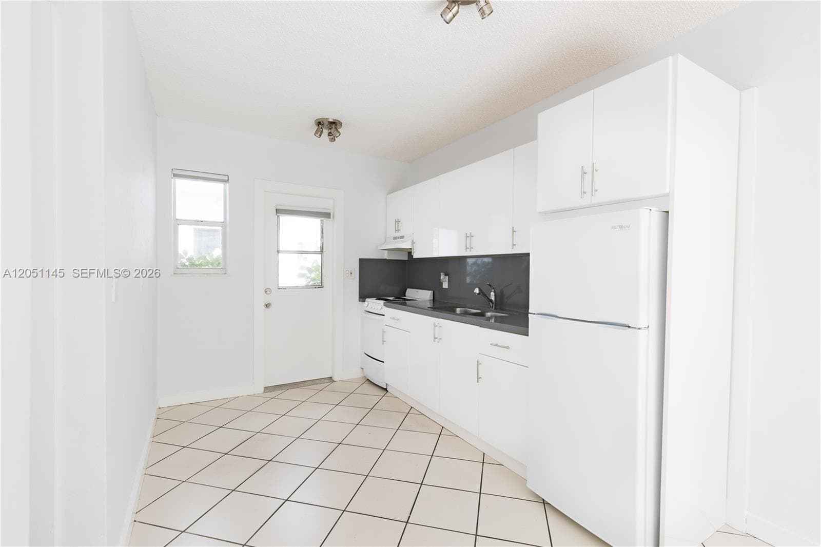 2825 SW 3rd Ave # 4, Miami FL 33129 photo 5