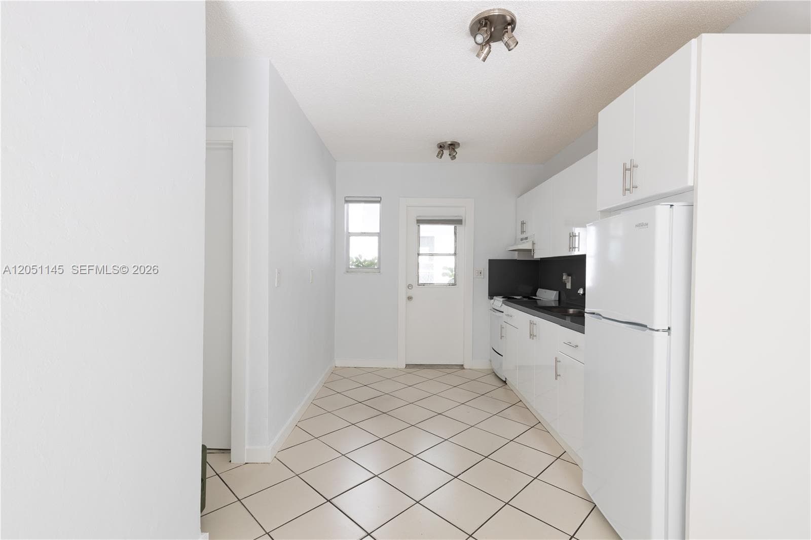 2825 SW 3rd Ave # 4, Miami FL 33129 photo 4