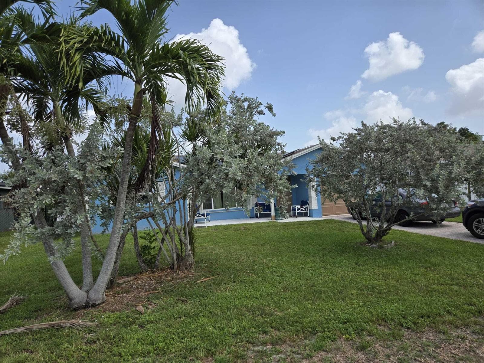 8111 NW 100th Terrace NW, Tamarac FL 33321 photo 2