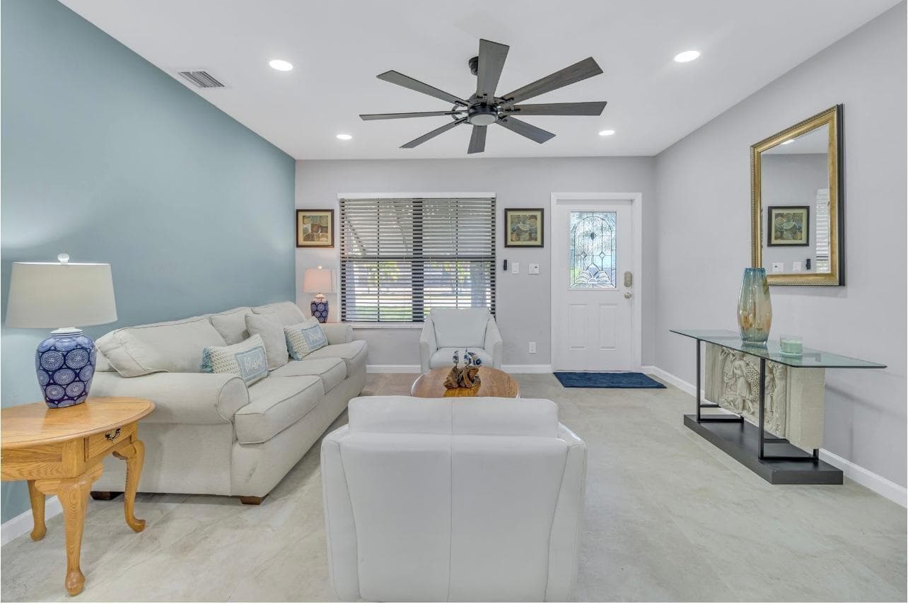 1304 SE 2nd Avenue, Deerfield Beach, FL 33441 photo 2