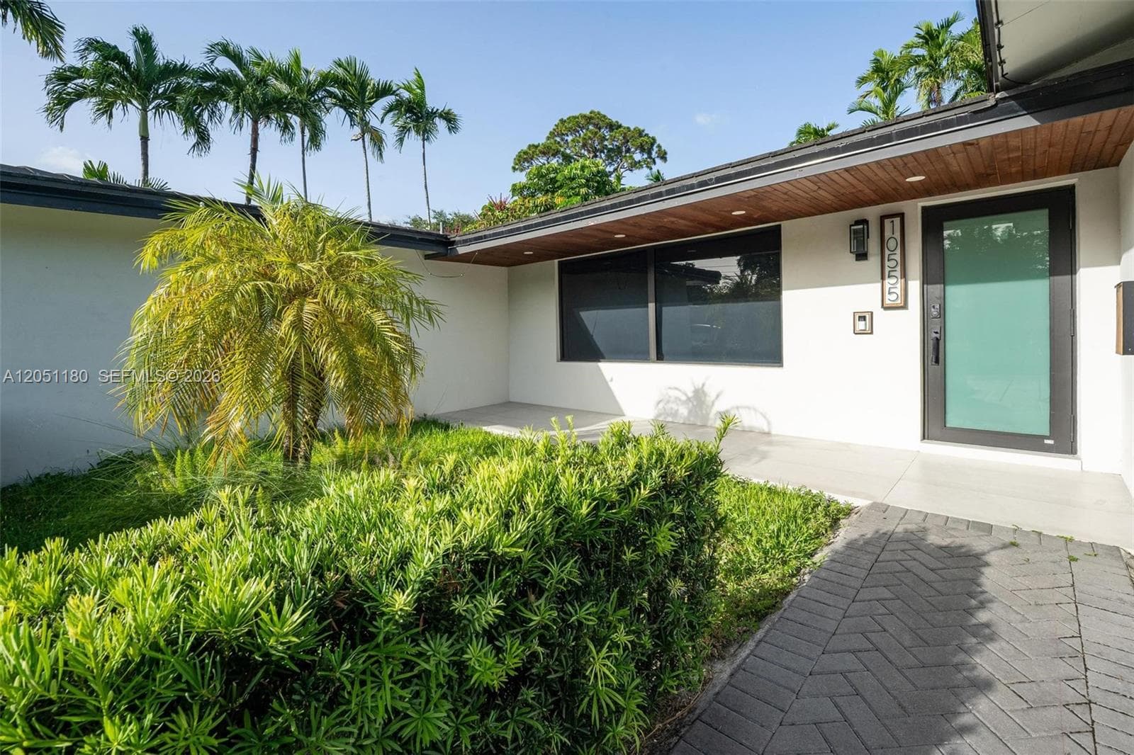 10555 NE 2nd Ave, Miami Shores FL 33138 photo 2