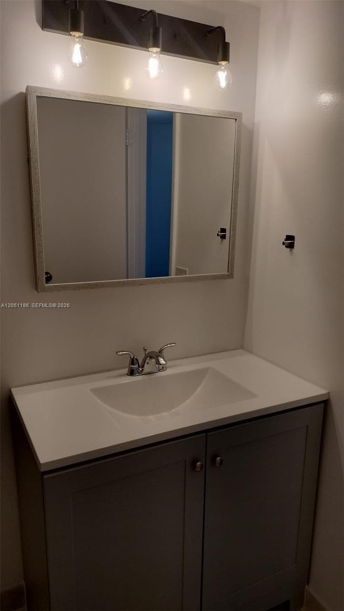 212 Lake Pointe Dr # 307, Oakland Park FL 33309 photo 3