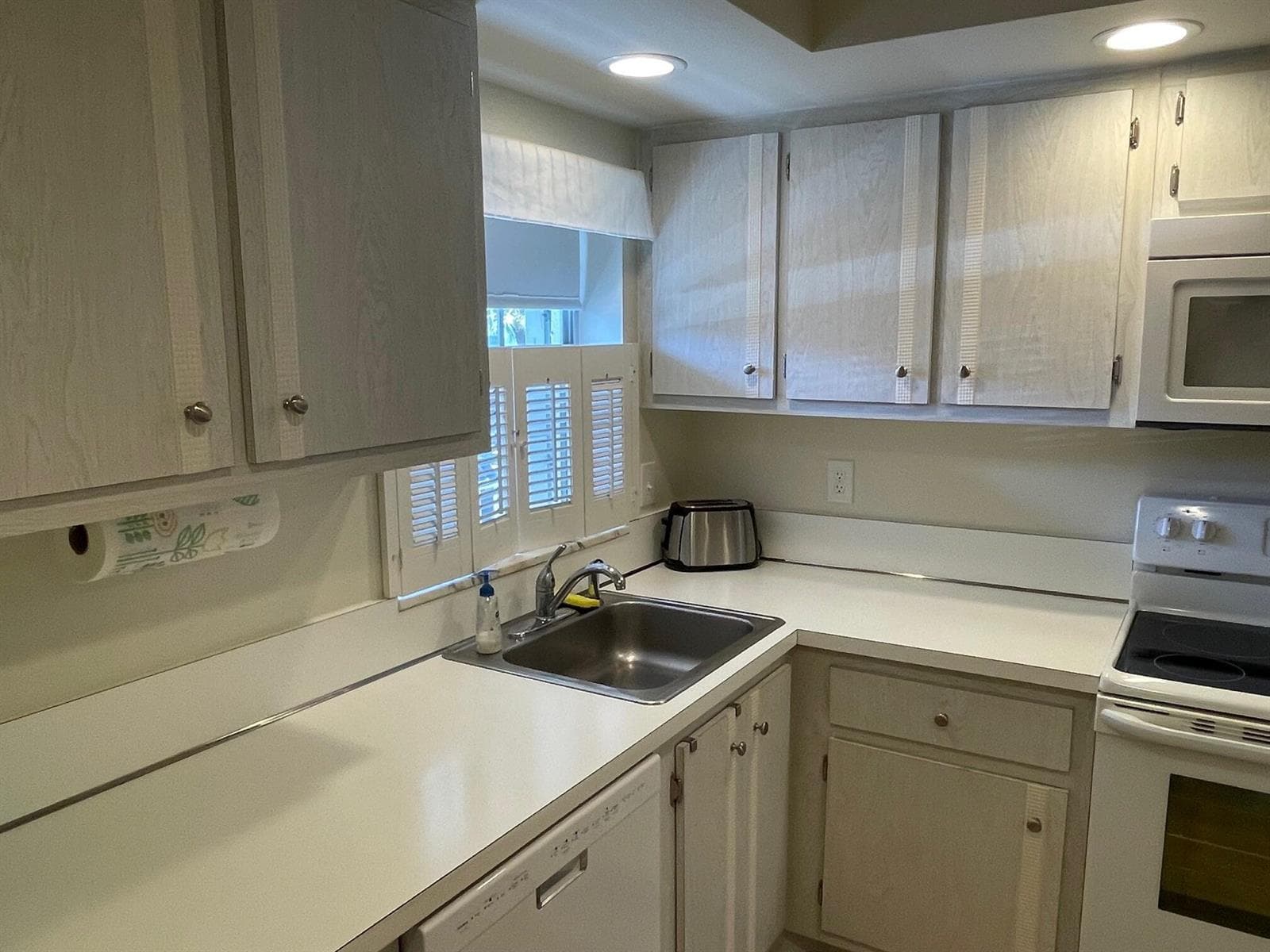 1190 W Sugar Sands Boulevard # 514, Singer Island FL 33404 photo 5