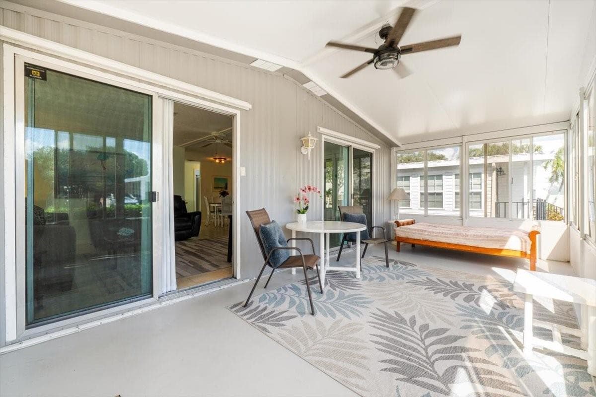 5389 NW 3rd Avenue, Deerfield Beach FL 33064 photo 3