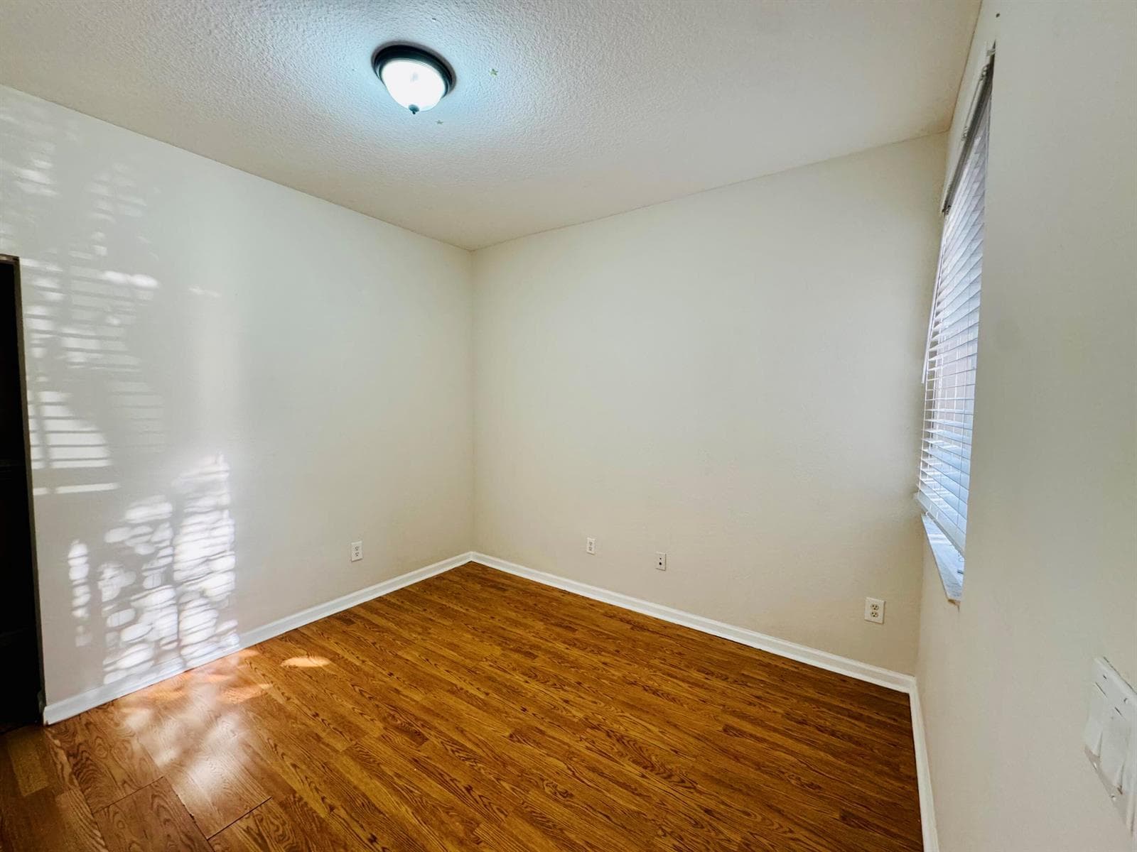 1954 Freeport Lane # 1954, Riviera Beach FL 33404 photo 4