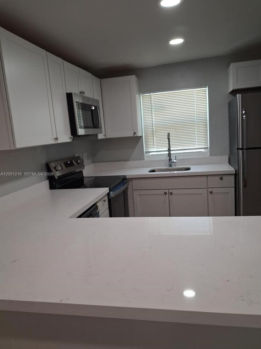 163 NW 40th St # 3, Oakland Park FL 33309 photo 3
